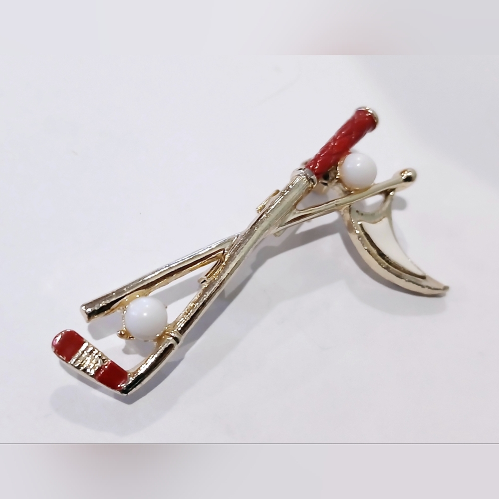 Vintage Gold Tone and Red Golf Brooch